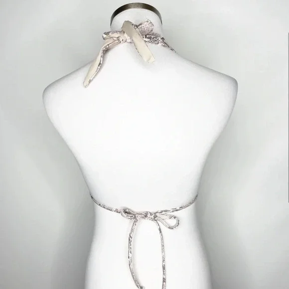 Good American Sand Snake
Halter Bikini Top Textured Size 1 - Picture 7 of 7